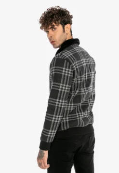 Tussenjassen Tussenjas Cary Heren Zwart -Beroemde Herenkleding Winkel 8f0889dce603a0b2bf0d4e13ee8a7458 scaled